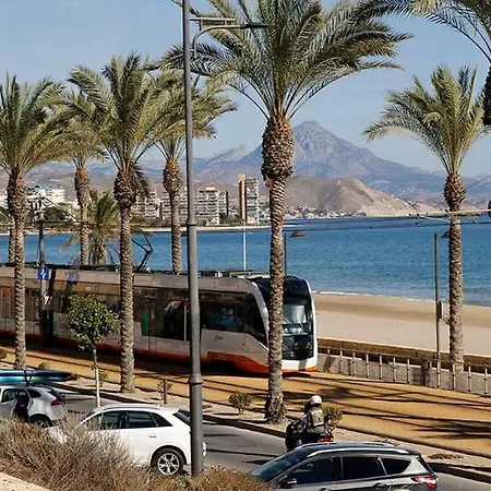 Holiday home Bgw Primera Linea-terraza Al Mar- 4 *